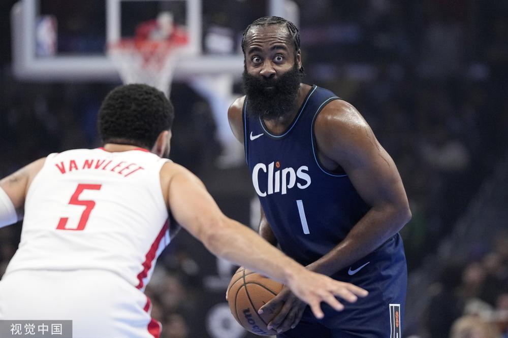 表现不仅在 表现不仅在